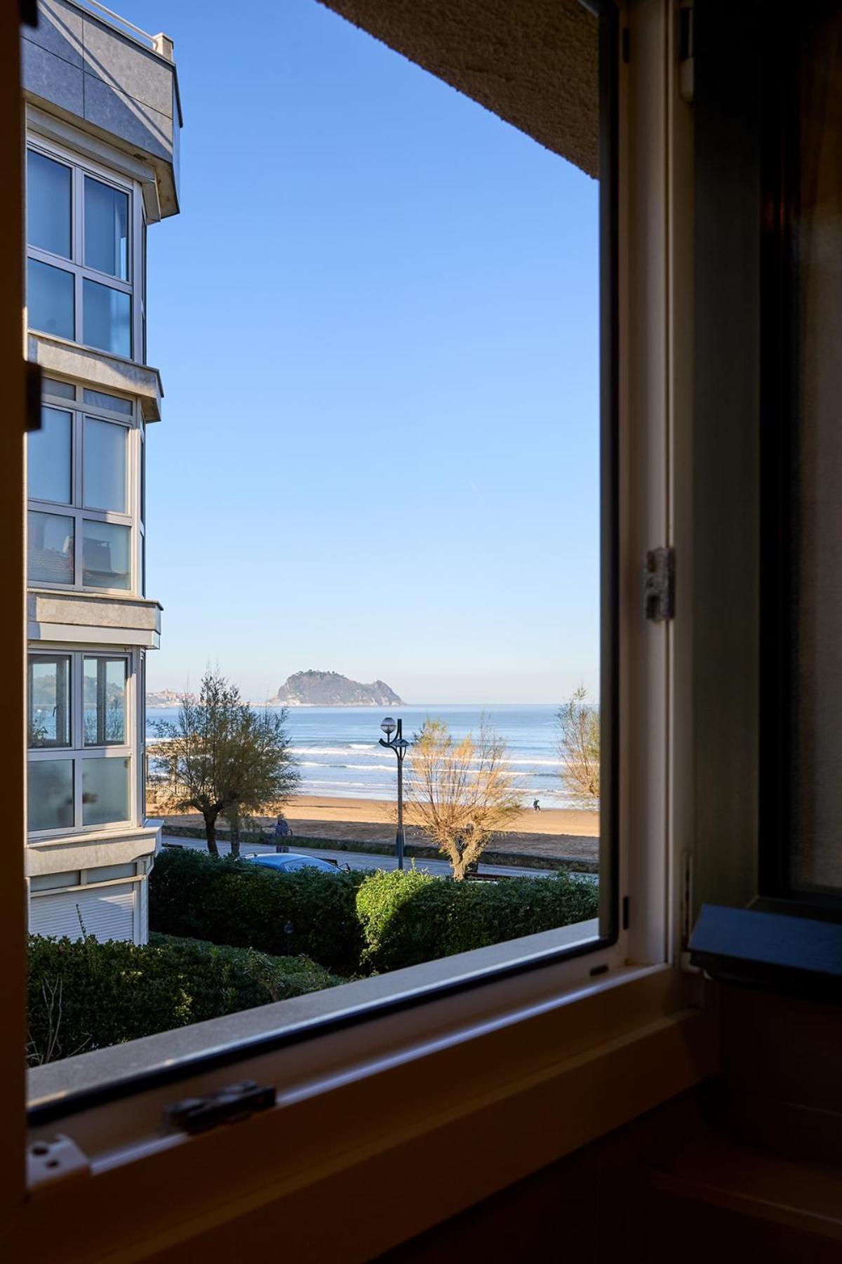 Pension Zarauz Playa Exterior photo